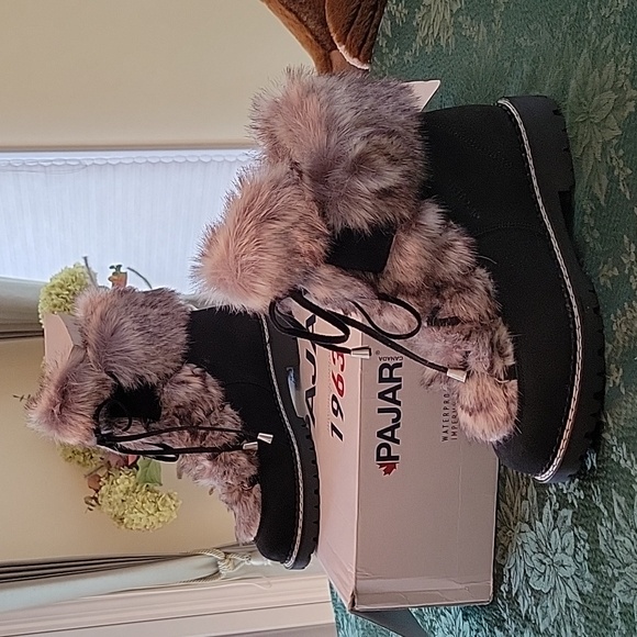 Pajar Imola-Eco Women's Velvet Suede Boot